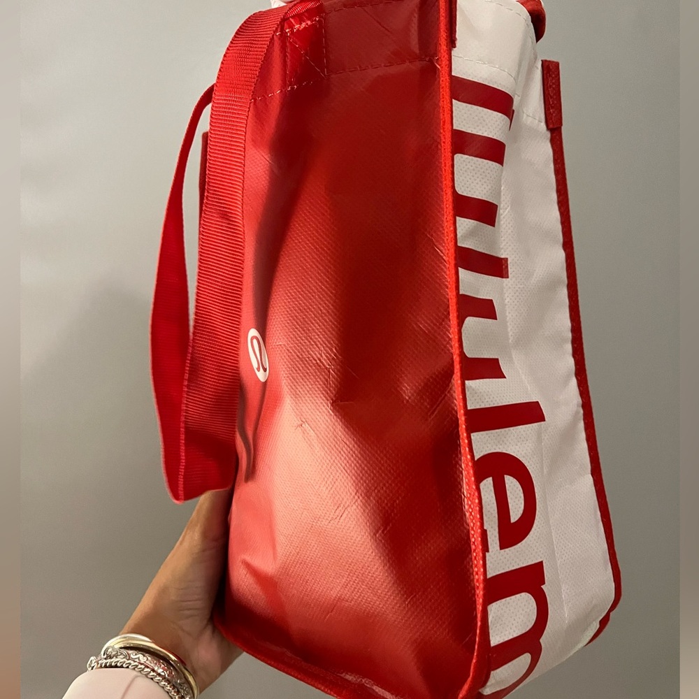 NWOT Red Lululemon tote bag